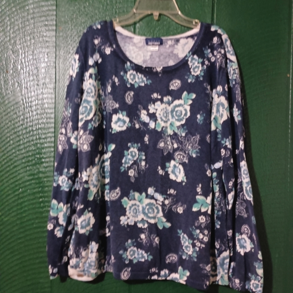 Basic Editions L/S Navy Floral Top
